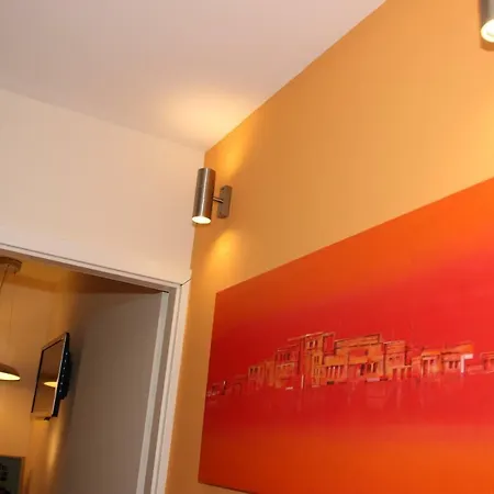 Renaissance Mini-apartment *